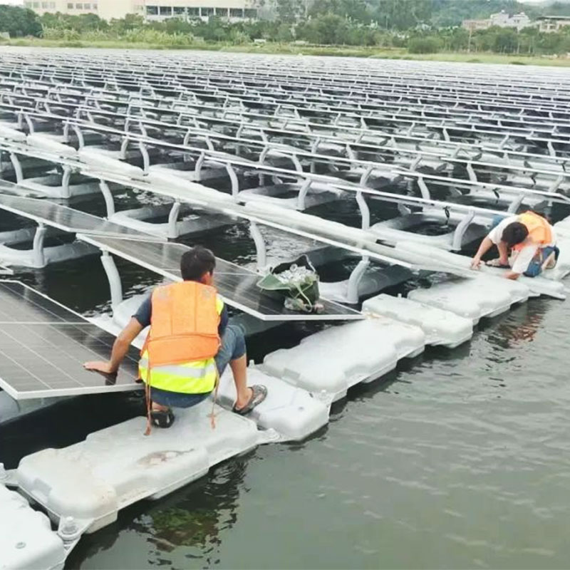 Braket surya permukaan air yang mengambang (mengambang).